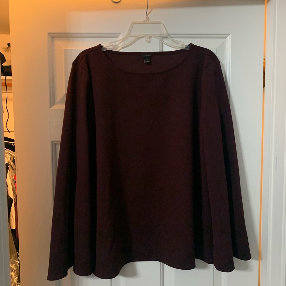 Shirt with slit on sleeve beautiful fit gently used!